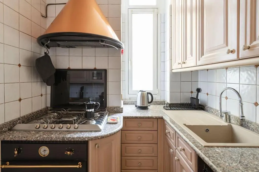 Milano Urban Oasis Home, 6 Guests, Great Location