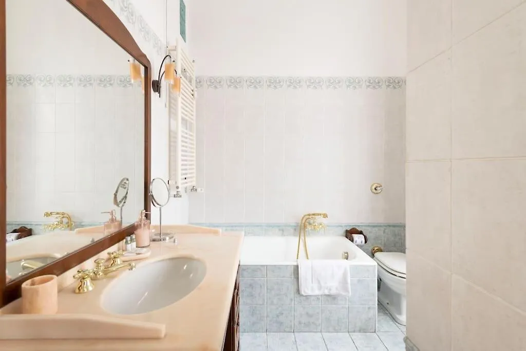 Milano Urban Oasis Home, 6 Guests, Great Location 0*, Milan