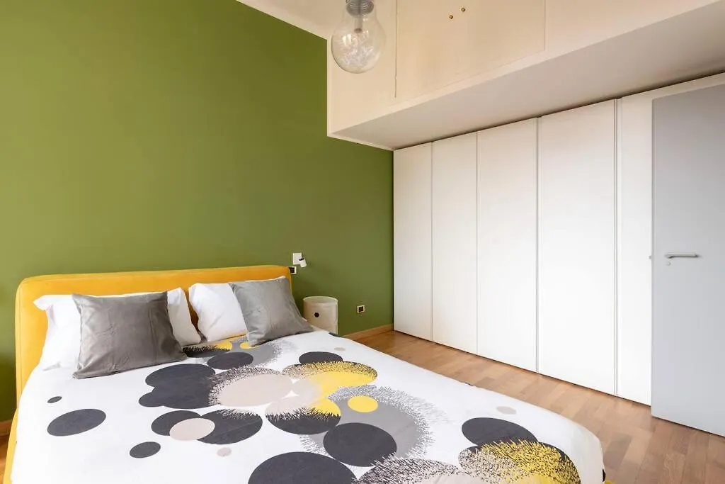Milano Urban Oasis Home, 6 Guests, Great Location Italy
