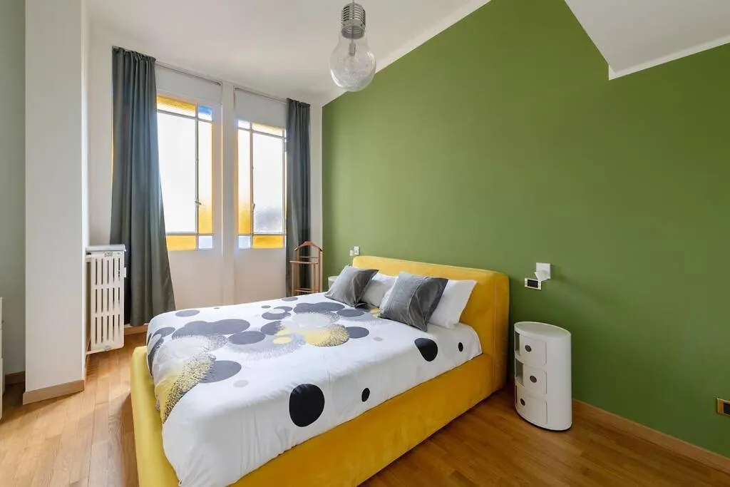 Apartment Milano Urban Oasis Home, 6 Guests, Great Location Italy